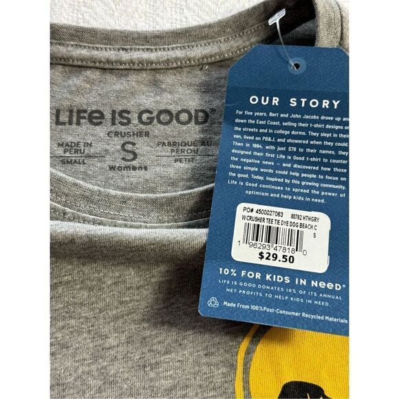 Life is Good Women’s SMALL Beach Chair Beach Dog Short Sleeve Tee - NWT - Picture 4 of 6